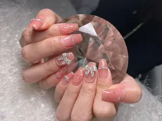ネイル Nail&eye Belire 新宿のネイルデザイン