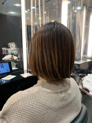 ショート 艶髪/白髪ぼかし ヘッドスパ/大野結菜のヘアスタイル