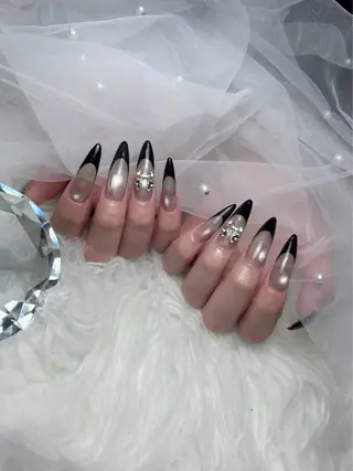 ネイル 藪木 七海のネイルデザイン