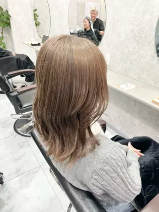 ミディアム 🦋ハイトーン🦋 石山 希理🦋のヘアスタイル