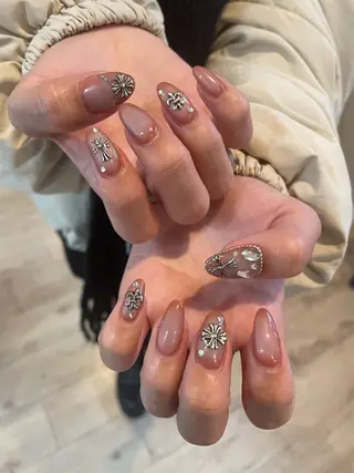 ネイル Lily Beauty天神西通り店所属・坂田 美生のネイルデザイン