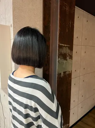 ミディアム 《酸性》矯正特化 SHIN亀井 真のヘアスタイル