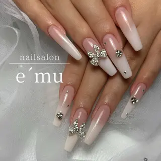 ネイル nailsalon e´muのネイルデザイン