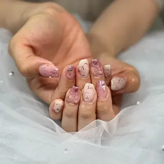 ネイル see nail所属・see nailのネイルデザイン