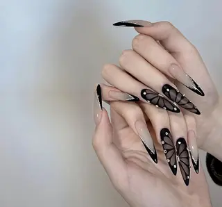 ネイル Sophia Nail Salon所属・佐井 美希のネイルデザイン