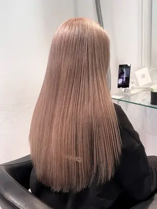 カラー うる艶ハイトーン/ ベージュ/りくと🦔のヘアスタイル