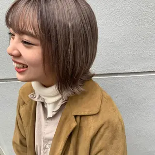 ショート カラー ヘアアレンジ サナ🌱 切りっぱなしボブのヘアスタイル