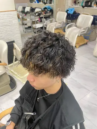 ショート パーマ メンズ 🐥くまがい💛 ダブルカラー／パーマのヘアスタイル