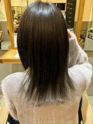 ミディアム カラー 若狭 彩花のヘアスタイル