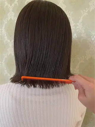 ミディアム カラー EARTH中島 秋桜久のヘアスタイル