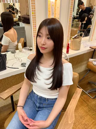 ロング 切りっぱなし/ レイヤー/ももかのヘアスタイル