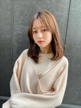 ミディアム レイヤーカットのプロ 大人ヘア宮森貴志のヘアスタイル