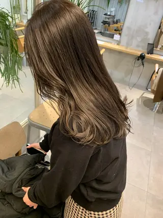 セミロング カラー REINA☁️透明感 カラー/ぷつっと♡のヘアスタイル