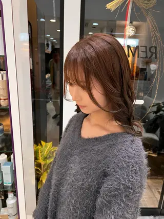 セミロング カラー パーマ ヘアアレンジ メンズ キッズ ネイル マツエク・マツパ アイブロウ 堀井 凌平のヘアスタイル