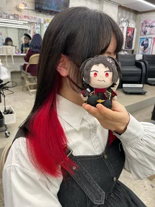 ミディアム カラー SALOWIN池袋East店3F所属・インナーカラー 推し ブリーチ  髪質改善のヘアスタイル