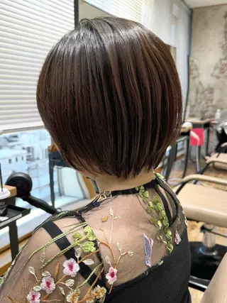 ショート カラー 💍新宿ショート 💍岩田莉奈のヘアスタイル