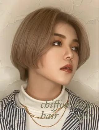 ショート カラー M.SLASH 辻 孝志のヘアスタイル