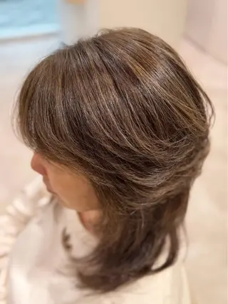 ミディアム カラー ハイライトデザイン カラー/宮本のヘアスタイル