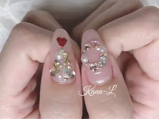 ネイル 芦辺 香奈のネイルデザイン