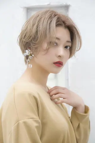 ショート カラー 仙台Ｉ韓国レイヤー Ｉ髪質改善Ｉ伊藤拓海のヘアスタイル