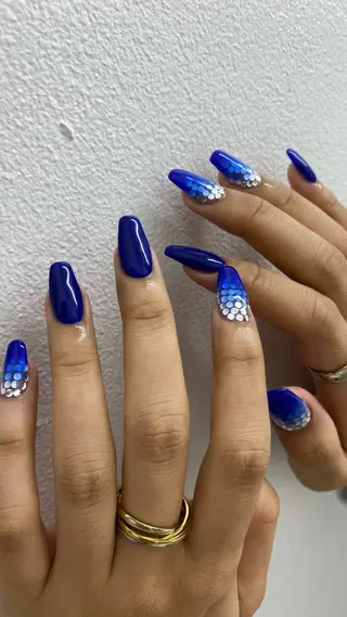 ネイル Queen所属・伊藤 梨恋のネイルデザイン