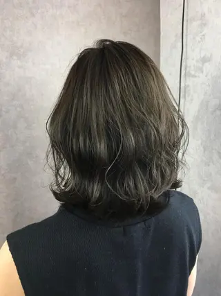 ミディアム カラー ツイストスパイラル パーマ🟡KYOUのヘアスタイル