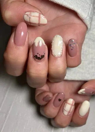 ネイル Liennail 持込デザインやり放題のネイルデザイン