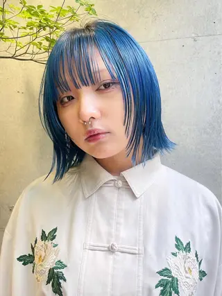 ミディアム azu ブリーチダブルカラーのヘアスタイル