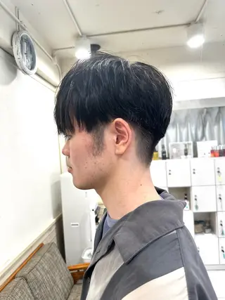 メンズ 岡本 葵のヘアスタイル