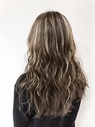 ロング カラー 女性リピ90%🍨 🩷佐藤みずきのヘアスタイル