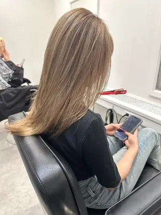 ロング カラー ヘアアレンジ SALOWIN京都河原町Suite店所属・外国人風レイヤー/ ハイトーンSHUのヘアスタイル