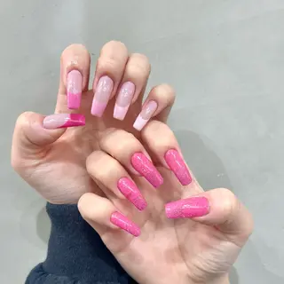 ネイル GRANDEUR焼津 Nana🦖のネイルデザイン