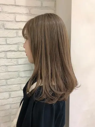 セミロング カラー HAUS 片山みほのヘアスタイル