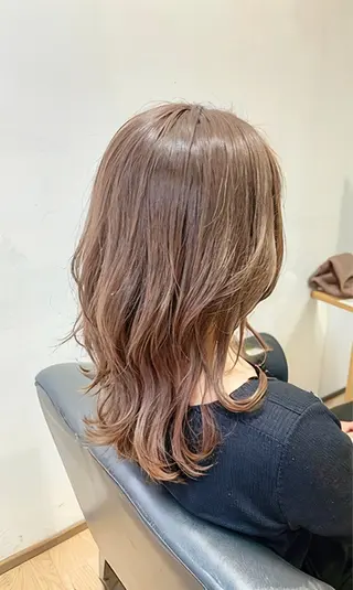 セミロング カラー 秋山知穂🌸縮毛矯正 ショートお任せ🌸のヘアスタイル