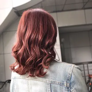セミロング カラー 山崎 絵莉香のヘアスタイル