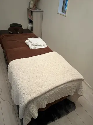 美容整体 ×美肌　隠れ家サロン　Ageha所属・美容もみほぐし整体 Agehaのエステ・リラクイメージ