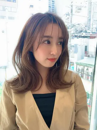 ミディアム カラー 透明感/オリーブ/ グレージュ/YUKAのヘアスタイル