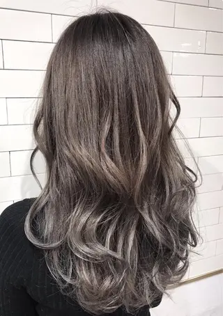 ロング カラー 土谷 敦郎のヘアスタイル