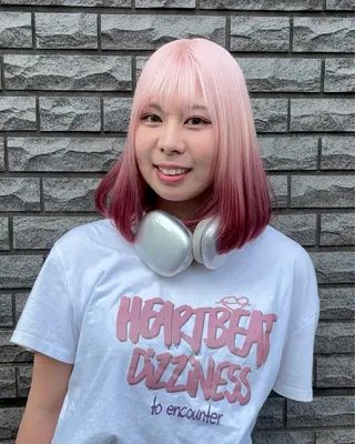 カラー ハイトーン/レイヤー nail 百咲💌のヘアスタイル