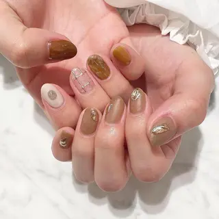 ネイル 【山岡】 ロイヤル•セラピストのネイルデザイン