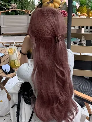 ロング カラー トレンド暖色ヘア🍒 miu🍒のヘアスタイル