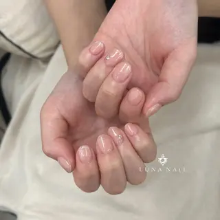 ネイル アトリエ　ミモザ所属・いまむら あかりのネイルデザイン