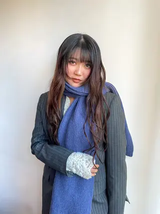 ロング 鈴木瑛里／ブロンド ベージュ／男女のヘアスタイル