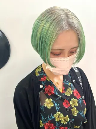 ショート カラー ヘアアレンジ 🧨ブリーチー×ボブ レイヤー💎じゅえるのヘアスタイル