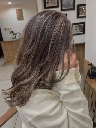 ロング hair  design Norm所属・ハイライトバレイヤー ジュ🎨川村聖吾🎨のヘアスタイル