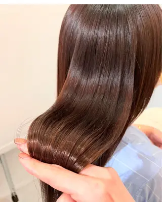 ロング カラー レイヤーカット🐩 透明感カラー モカのヘアスタイル