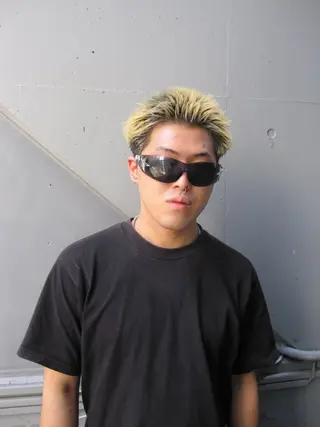 ショート カラー メンズ Rei/ 縮毛矯正/ ハイライトカラー募集のヘアスタイル