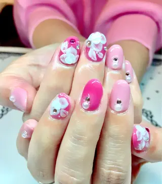 ネイル nailsalon sugarr所属・nailist cocoのネイルデザイン