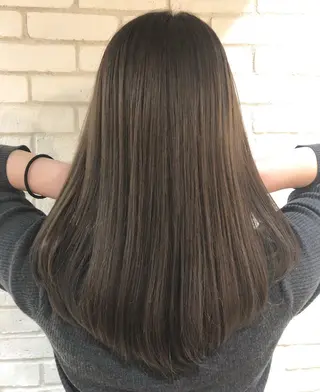 カラー she2.shinjuku所属・takumi Hのヘアスタイル