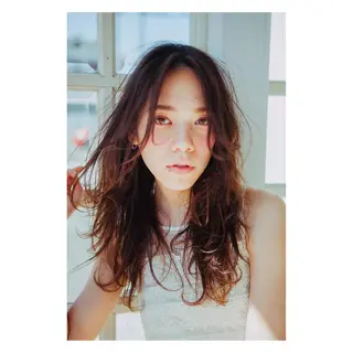 ロング カラー (スタイリスト)牧 好美のヘアスタイル